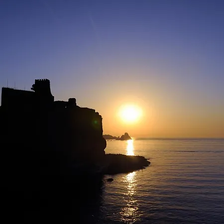 Oasis Alojamento de Acomodação e Pequeno-almoço Aci Castello