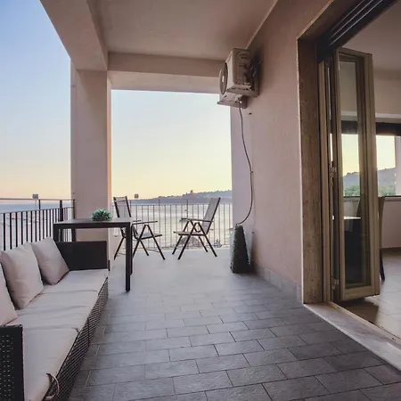 Oasis 4* Aci Castello