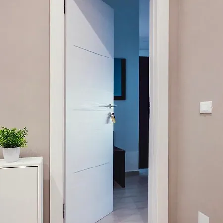 Oda ve Kahvaltı Oasis 4*