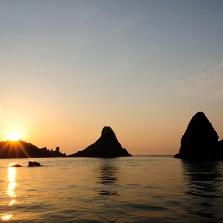 Oasis Aci Castello