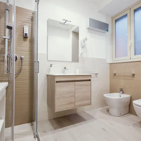 Nocleg ze śniadaniem Oasis 4*