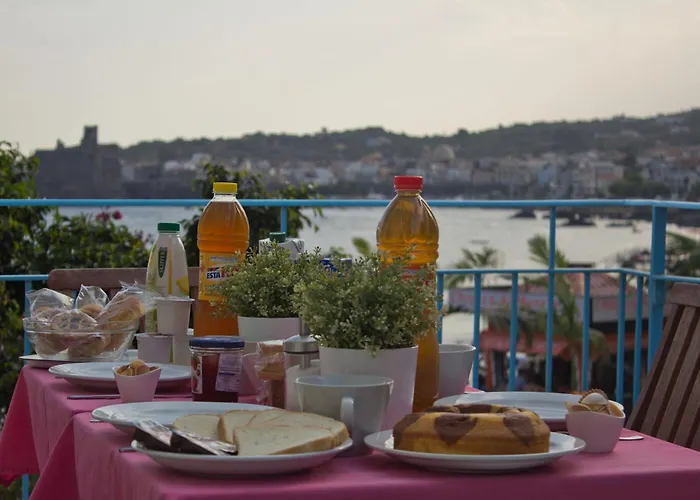 Oasis 4* Ачи Костелло